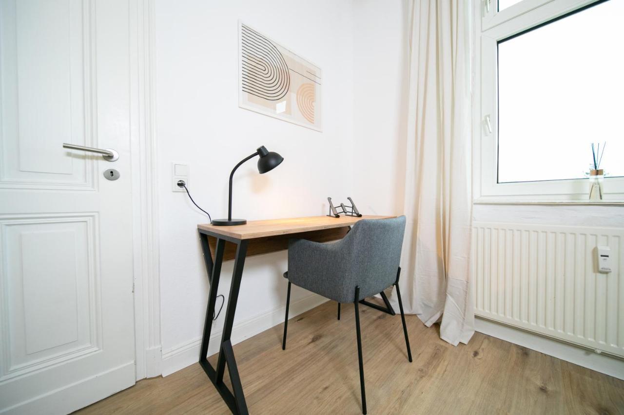 Favorite Stays - Suite And More - Kitchen 노이스 외부 사진