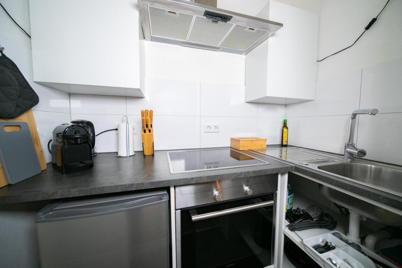 Favorite Stays - Suite And More - Kitchen 노이스 외부 사진