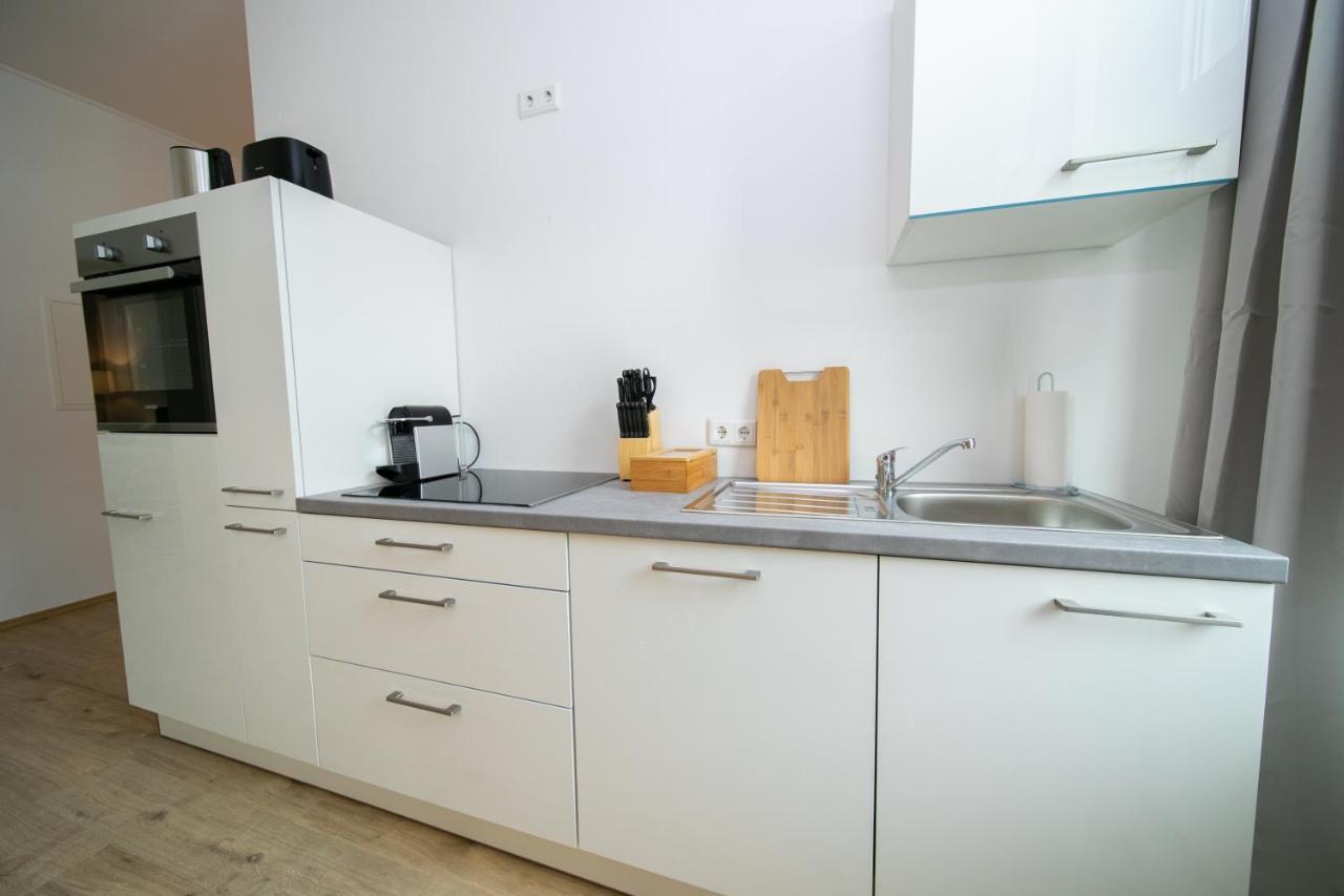 Favorite Stays - Suite And More - Kitchen 노이스 외부 사진